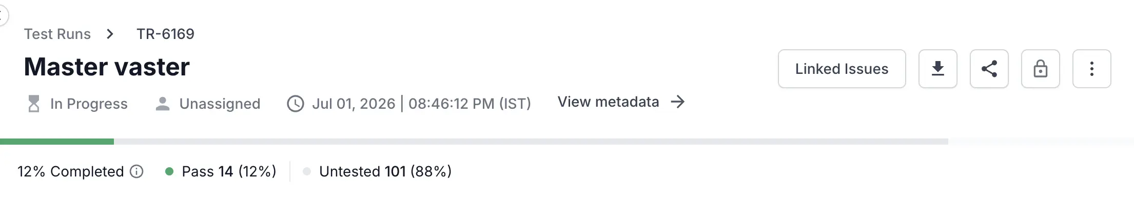 The Linked Issues button in the test run header